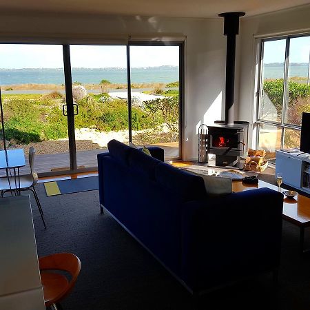 Coorong Waterfront Retreat Villa Meningie Kültér fotó