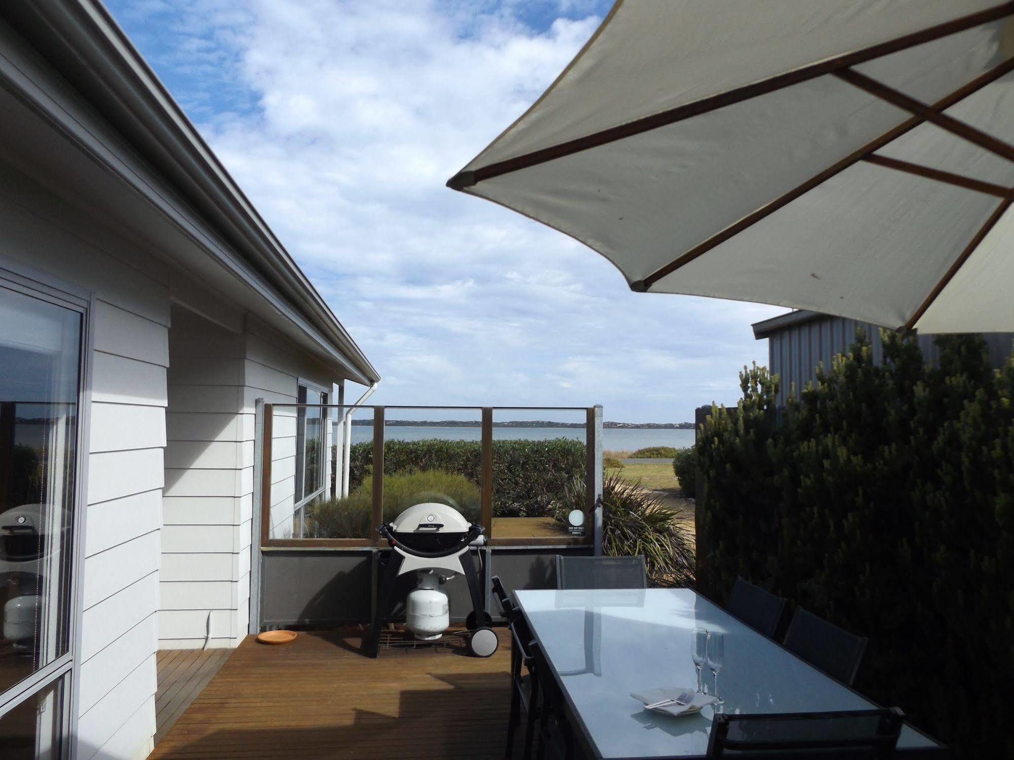 Coorong Waterfront Retreat Villa Meningie Kültér fotó